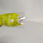 Το εμφιαλωμένο ποτό που συσκευάζει την υλική αυτοκόλλητη ετικέττα της PET πλαστικών ταινιών συρρικνώνεται το μανίκι