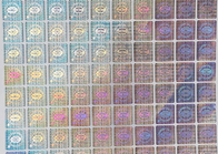 Ολογραφικές συγκολλητικές ετικέτες UV CYMK αυτοκόλλητων ετικεττών 60mic διακοσμητικές