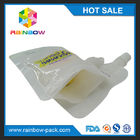 Η προσαρμοσμένη επαναχρησιμοποιήσιμη πλαστική στάση συμπιέζει επάνω τη σακούλα για τις παιδικές τροφές/το χυμό/τη σούπα