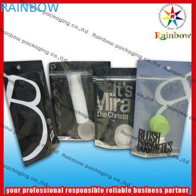 Στάση επάνω στην καλλυντική ζωηρόχρωμη εκτύπωση τσαντών συσκευασίας με Ziplock