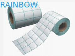 Άσπρες ορθογωνίων ετικέτες αυτοκόλλητων ετικεττών εγγράφου συγκολλητικές ατύπωτες στο ρόλο