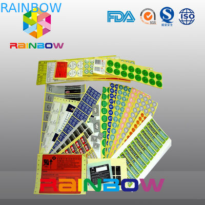 Η συνήθεια τύπωσε ζωηρόχρωμο συρρικνώνεται τις αυτοκόλλητες τοποθετημένες σε στρώματα έγγραφο ετικέτες τροφίμων ετικετών μανικιών