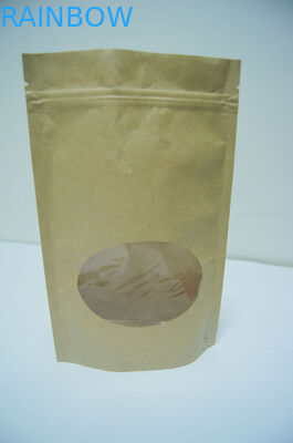 Τοποθετημένες σε στρώματα οι αργίλιο τσάντες αποθήκευσης τροφίμων Mylar, στέκονται επάνω τις τσάντες εγγράφου