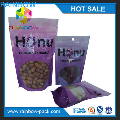 τα φύλλα καπνών που συσκευάζουν το βοτανικό θυμίαμα τσαντών καρυκευμάτων τσαντών k2 συσκευασίας καννάβεων σακουλών καπνών τοποθετούν τη συσκευάζοντας τσάντα καρυκευμάτων σε σάκκο