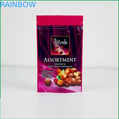 Στάση συνήθειας επάνω στην τσάντα φερμουάρ με το λογότυπο για τη σοκολάτα/τη συσκευάζοντας τσάντα σοκολάτας