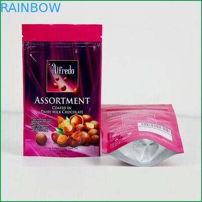 Στάση συνήθειας επάνω στην τσάντα φερμουάρ με το λογότυπο για τη σοκολάτα/τη συσκευάζοντας τσάντα σοκολάτας