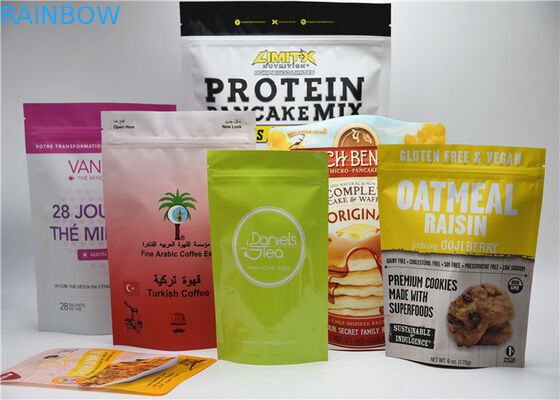 Η στάση τσιμπά επάνω τη συσκευασία τσαντών