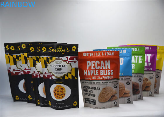 Η στάση τσιμπά επάνω τη συσκευασία τσαντών