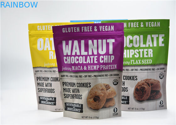 Η στάση τσιμπά επάνω τη συσκευασία τσαντών