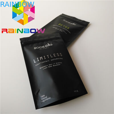 Υλική στάση βαθμού τροφίμων επάνω Moringa σακουλών φερμουάρ στην κωνική τσάντα σκονών με το σκάφος της γραμμής φύλλων αλουμινίου