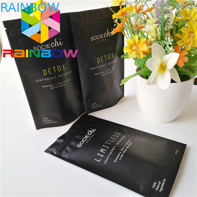 Υλική στάση βαθμού τροφίμων επάνω Moringa σακουλών φερμουάρ στην κωνική τσάντα σκονών με το σκάφος της γραμμής φύλλων αλουμινίου