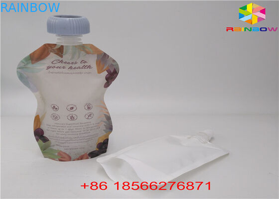 Οι επαναχρησιμοποιήσιμες υγρές τσάντες σωλήνων, στέκονται επάνω τις σακούλες με τους σωλήνες χυμού φύλλων αλουμινίου ΚΑΠ Doypack