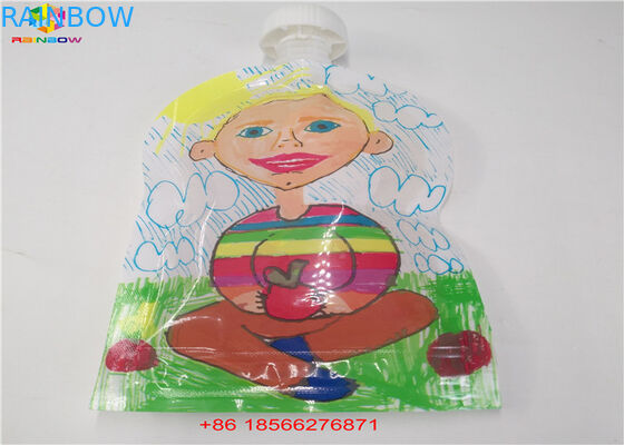 Οι επαναχρησιμοποιήσιμες υγρές τσάντες σωλήνων, στέκονται επάνω τις σακούλες με τους σωλήνες χυμού φύλλων αλουμινίου ΚΑΠ Doypack