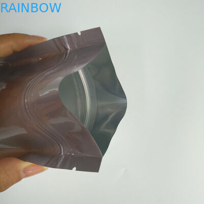 Η σαφής ασημένια στάση χρώματος επάνω στη σακούλα φερμουάρ τοποθετεί την προσαρμοσμένη τοποθετημένη συσκευασία σε σάκκο