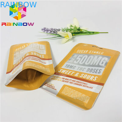 Επαναχρησιμοποιήσιμη πλαστική στάση επάνω στις τσάντες σακουλών φερμουάρ ματ που τελειώνει με το μπροστινό σαφές παράθυρο