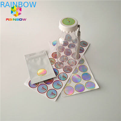 Το μπουκάλι/το βάζο συρρικνώνεται τις ετικέτες μανικιών γύρω από την τρισδιάστατη αυτοκόλλητη ετικέττα ολογραμμάτων λέιζερ ολογραφική