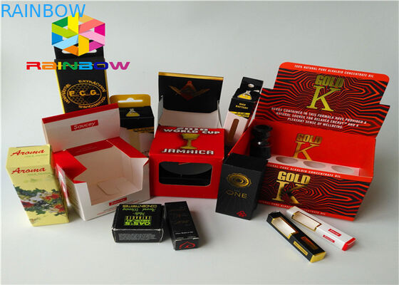 Αρσενικό κιβώτιο τυλίγοντας εγγράφου μπουκαλιών ποτών αυξήσεων με τη συγκολλητική ετικέτα αυτοκόλλητων ετικεττών