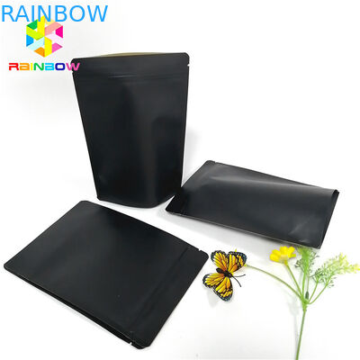 Μαύρη της Kraft εγγράφου στάση λογότυπων συνήθειας τσαντών συσκευάζοντας επάνω στην ανακυκλώσιμη κλειδαριά φερμουάρ σακουλών