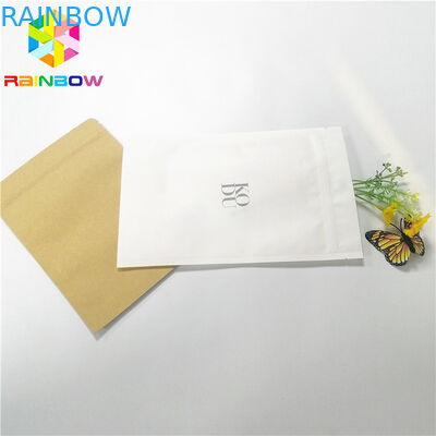 Τοποθετημένες σε στρώματα πλαστικές σακούλες που συσκευάζουν τη Resealable Ziplock σακούλα συσκευασίας βαθμού τροφίμων