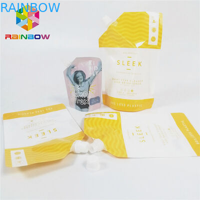 Υγρός πιείτε τη σακούλα σωλήνων χυμού που συσκευάζει την τοποθετημένη σε στρώματα απόδειξη διαρροών για το ποτό