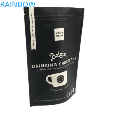 Στάση σακουλών Κ επάνω καφέ τσαντών αργιλίου στη Resealable εκτύπωση χρώματος συνήθειας πλήρη