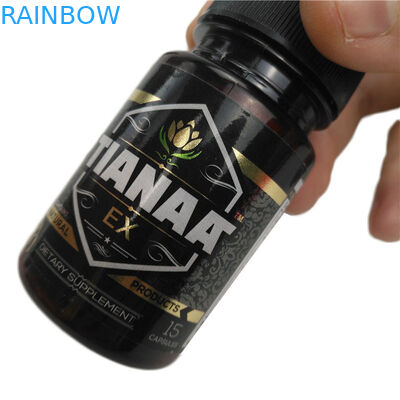 Το ποτό μπουκαλιών νερό συρρικνώνεται το πλαστικό πλήρες χρώμα συνήθειας ετικετών μανικιών που τυπώνεται