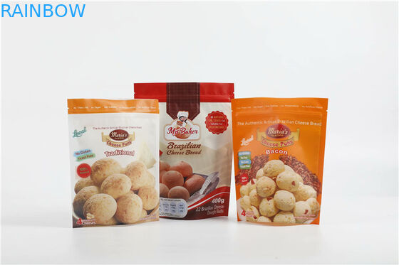 Η μπανάνα φρούτων πελεκά τη στάση 120 Mircon επάνω στη σακούλα φερμουάρ