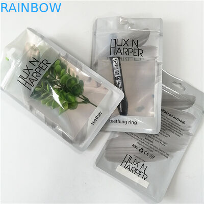 Η συνήθεια τύπωσε το πλαστικό ολόγραμμα που οι επίπεδες τσάντες με το φερμουάρ για αποτελούν τη συσκευασία μανδρών εργαλείων