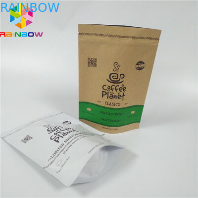 Στάση επάνω στις τσάντες εγγράφου με τη Resealable καφετιά συσκευασία σακουλών εγγράφου της Kraft λογότυπων συνήθειας για τα φασόλια καφέ