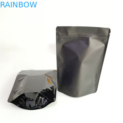 Η μεταλλίνη ή η στιλπνή συνήθεια φύλλων αλουμινίου αργιλίου αποδεκτή στέκεται επάνω τις σακούλες με το φερμουάρ