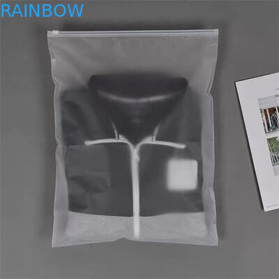 MOPP VMPET συσκευάζοντας τσάντες 240mic Pantone ιματισμού ενδυμάτων πλαστικές