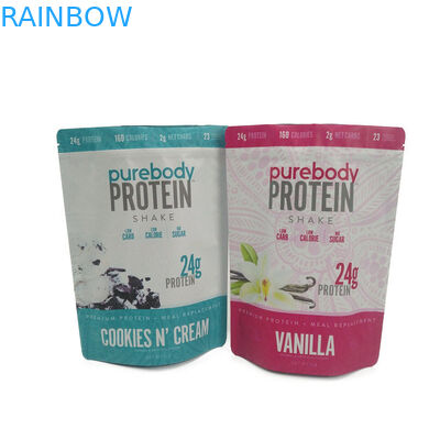 Πλαστικές σακούλες καννάβεων που συσκευάζουν τη στάση τροφίμων επάνω στην τσάντα φερμουάρ