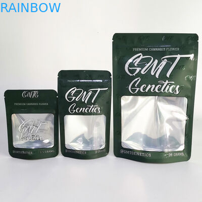 Πλαστικό βοτανικό θυμίαμα φύλλων αλουμινίου που συσκευάζει τη στάση τσαντών Mylar επάνω στο λουλούδι καννάβεων σακουλών