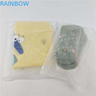 Εταιρεία χονδρικής πώλησης διαφανών πλαστικών μπλουζών και μπλουζών Συσκευαστική σακούλα με συρόμενο φερμουάρ και γάντζο