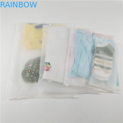 Εταιρεία χονδρικής πώλησης διαφανών πλαστικών μπλουζών και μπλουζών Συσκευαστική σακούλα με συρόμενο φερμουάρ και γάντζο