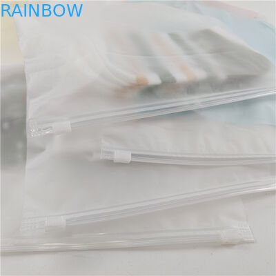 Εταιρεία χονδρικής πώλησης διαφανών πλαστικών μπλουζών και μπλουζών Συσκευαστική σακούλα με συρόμενο φερμουάρ και γάντζο