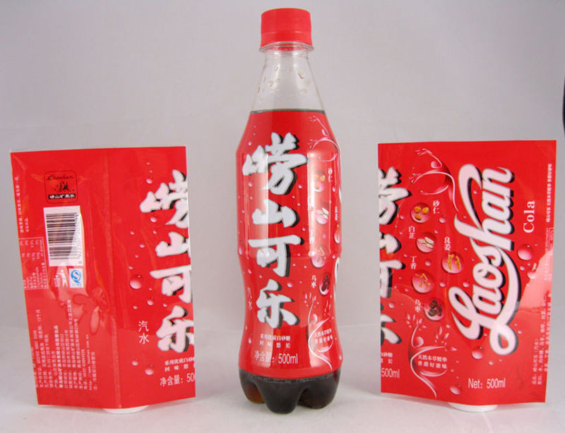 Το σώμα μπουκαλιών ποτών συρρικνώνεται το PVC ετικετών μανικιών/τη PET συρρικνώνεται την περικοπή περικαλυμμάτων