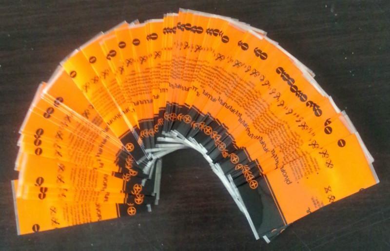 Η βιομηχανία ποτών που τυπώνεται συρρικνώνεται το πλαστικό ετικετών μανικιών συρρικνώνεται την ετικέτα για τη μορφή Bottole