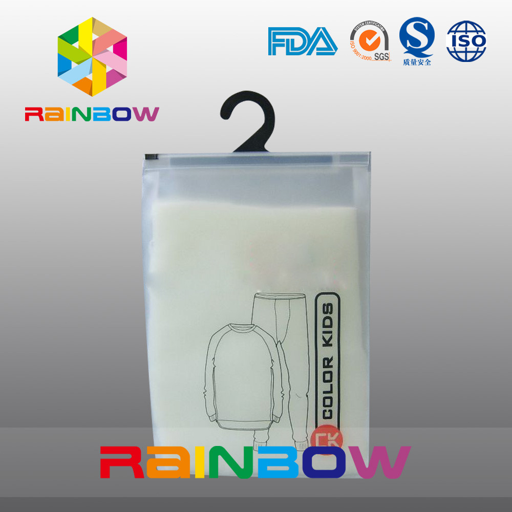 Παγωμένες πλαστικές σακούλες PVC που συσκευάζουν την κρεμώντας τσάντα με Ziplock για το ύφασμα παιδιών