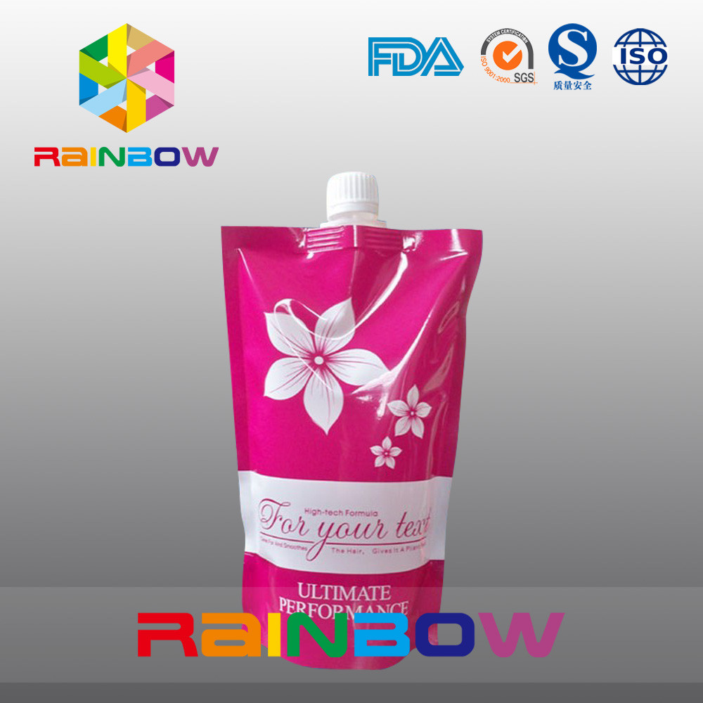 Η κόκκινη στάση ρίχνει επάνω τη συσκευασία σακουλών με τους τοπ σωλήνες, υγρές τσάντες σωλήνων