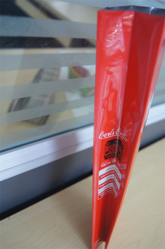 Προσαρμοσμένες δευτερεύουσες gusset τσάντες καφέ φύλλων αλουμινίου αργιλίου με τη βαλβίδα, κόκκινος πράσινος