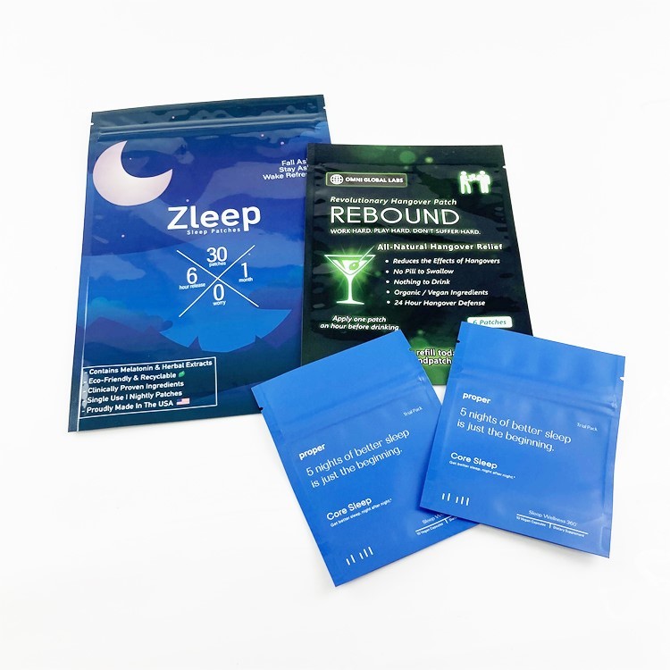 Βιοδιασπάσιμα φύλλων αλουμινίου της Kraft καλλυντικά δείγματα τρία τσαντών σακουλιών εγγράφου κενά σφραγισμένη πλευρά τσάντα