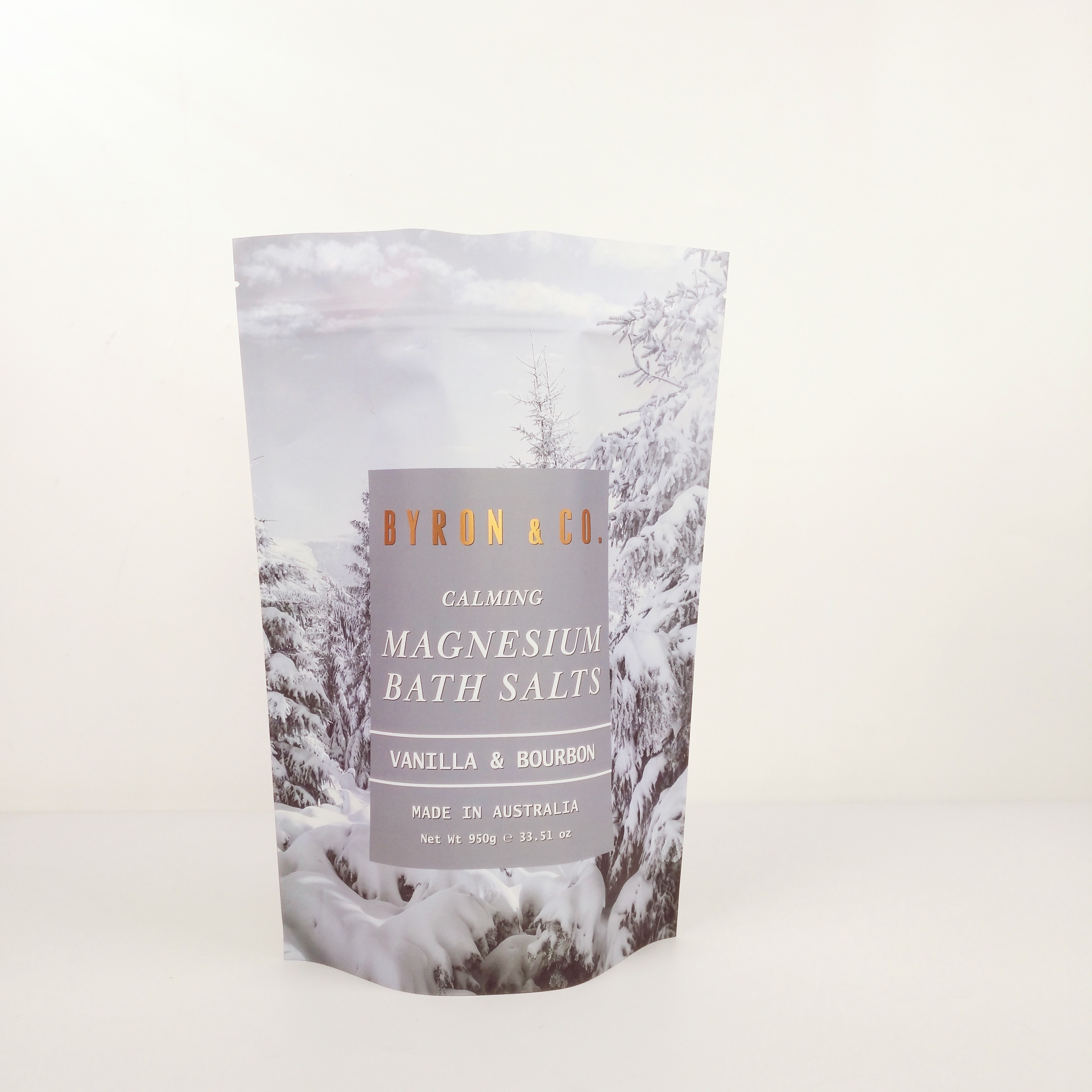 Περιβαλλοντικά φιλική αποθήκευση τροφίμων για κατοικίδια ζώα σε χρώματα CMYK