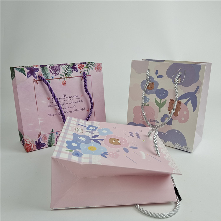 Προωθητική διασφάλιση ποιότητας Προσαρμοσμένη ψηφιακή εκτύπωση Λογικό έντυπο Τυπωμένη χαρτοσακούλα για ψώνια