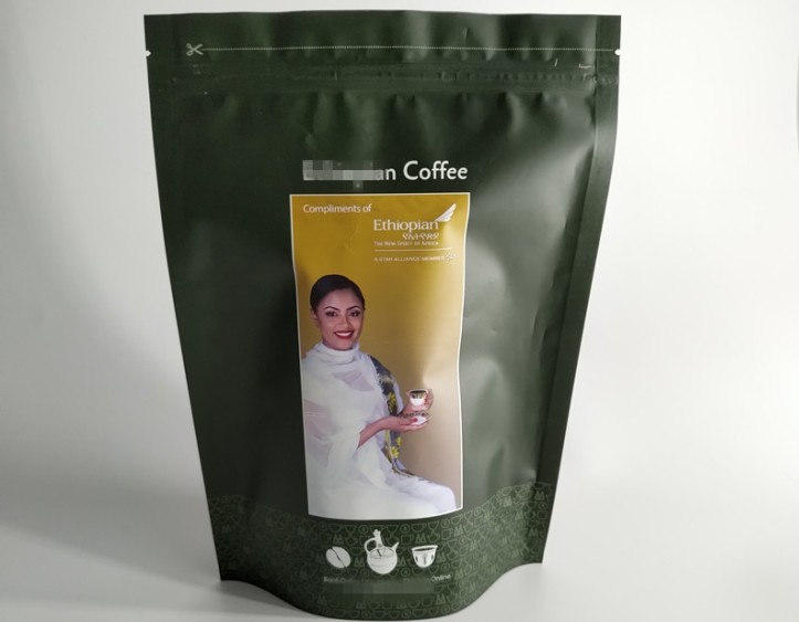 Τοποθετημένες σε στρώματα πλαστικές σακούλες συνήθειας που συσκευάζουν τη τοπ σφράγιση φερμουάρ με τη βαλβίδα