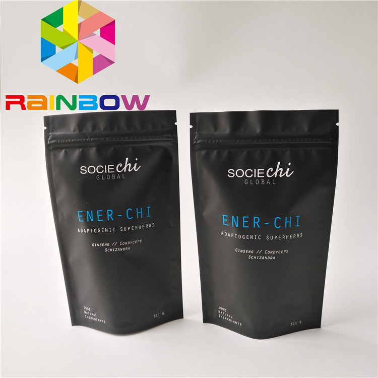 Υλική στάση βαθμού τροφίμων επάνω Moringa σακουλών φερμουάρ στην κωνική τσάντα σκονών με το σκάφος της γραμμής φύλλων αλουμινίου