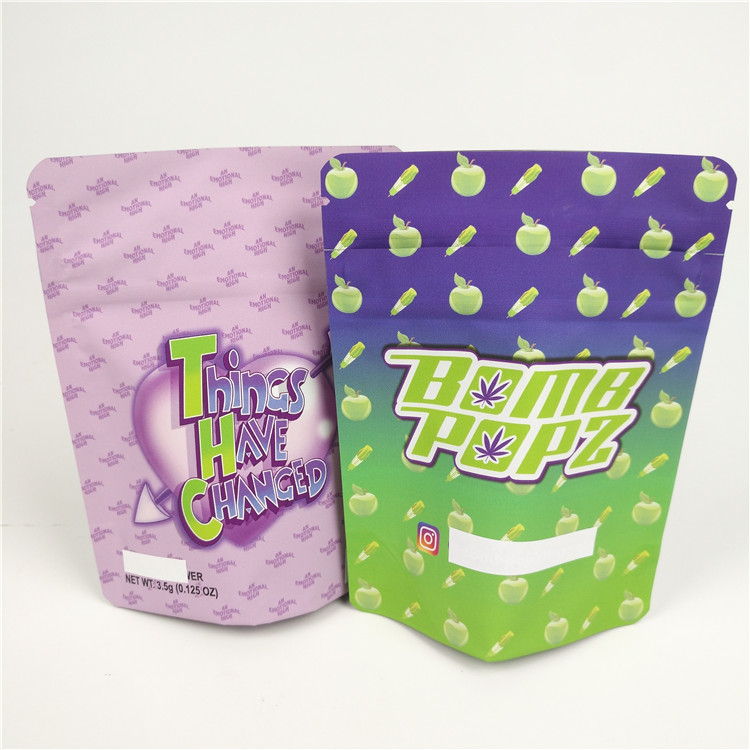 Τοποθετημένο σε στρώματα υλικό Mylar τοποθετεί το βοτανικό θυμίαμα συσκευάζοντας την πλαστική κάλυψη VMPET