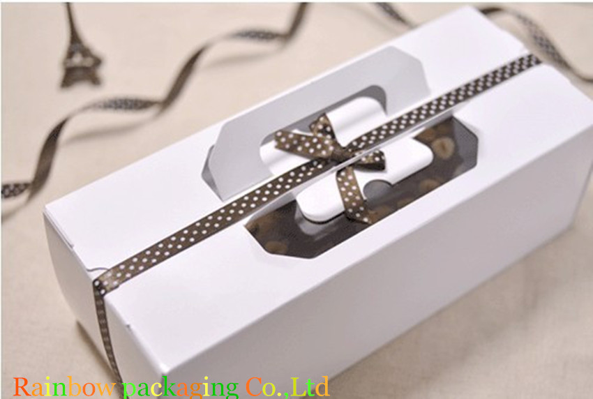 Η σαφής σοκολάτα παραθύρων που συσκευάζει ανακυκλώσιμο ματ λαβών κιβωτίων/σχολιάζει την ελασματοποίηση