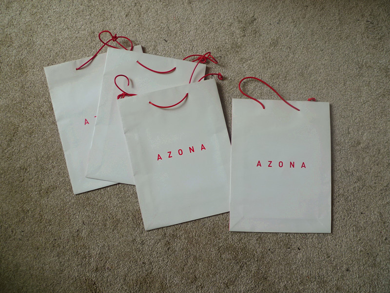 Φανταχτερό προσαρμοσμένο χρώμα έγγραφο της Kraft τσαντών εγγράφου με την εκτύπωση λογότυπων