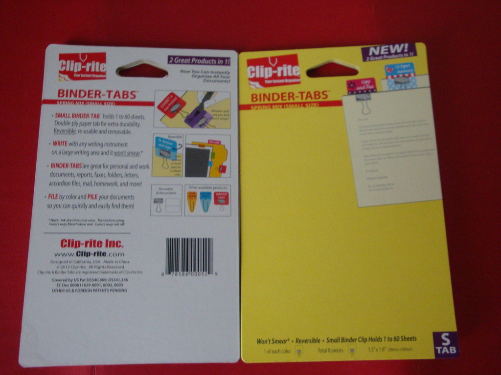 Το συσκευάζοντας ευρώ ζωηρόχρωμων καρτών φουσκαλών κρεμά την τρύπα για τη συσκευασία ψαλιδιού